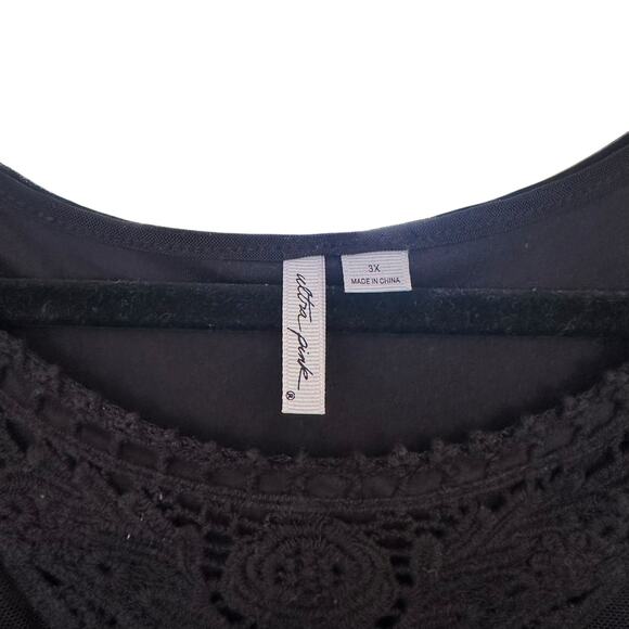 Ultra Pink Plus Size 3X Black Blouse Trumpet Sleeve Flowy - Picture 5 of 13